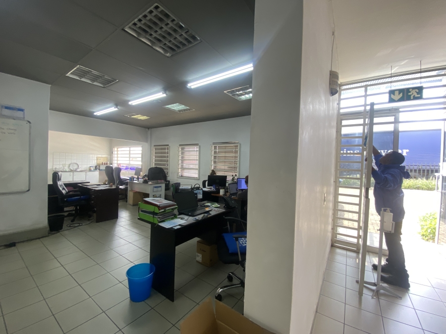To Let commercial Property for Rent in Spartan Gauteng