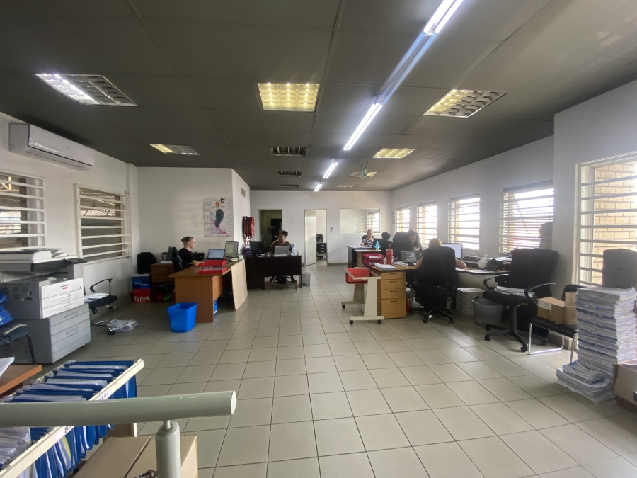 To Let commercial Property for Rent in Spartan Gauteng