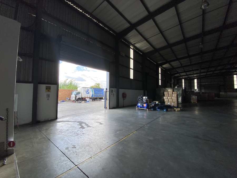 To Let commercial Property for Rent in Spartan Gauteng