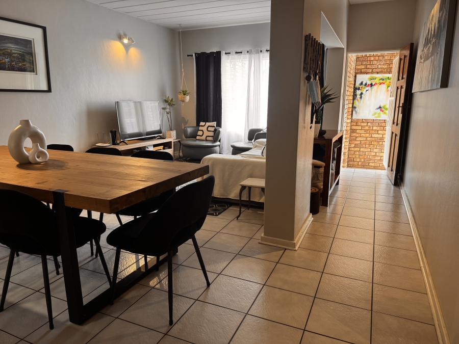 3 Bedroom Property for Sale in Zwartkop Gauteng