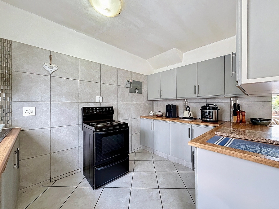 2 Bedroom Property for Sale in Moreleta Park Gauteng