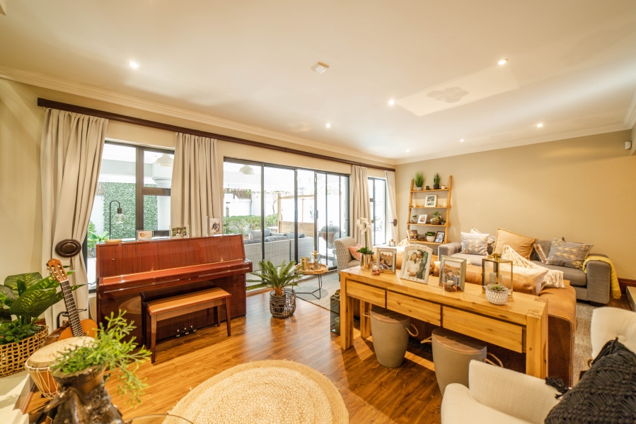 To Let 4 Bedroom Property for Rent in Dainfern Valley Gauteng