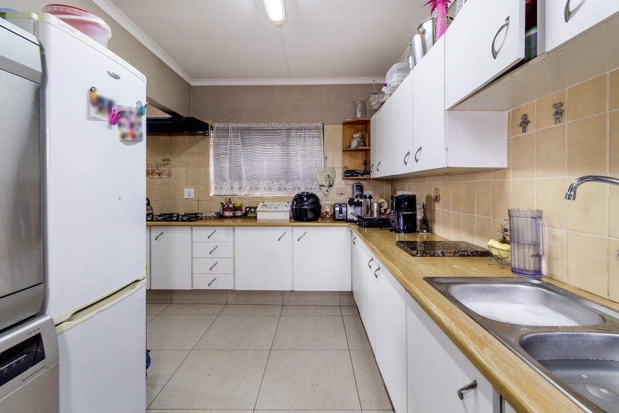4 Bedroom Property for Sale in Monument Park Gauteng