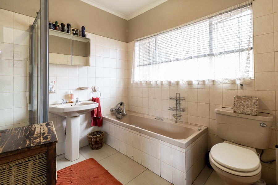 4 Bedroom Property for Sale in Monument Park Gauteng