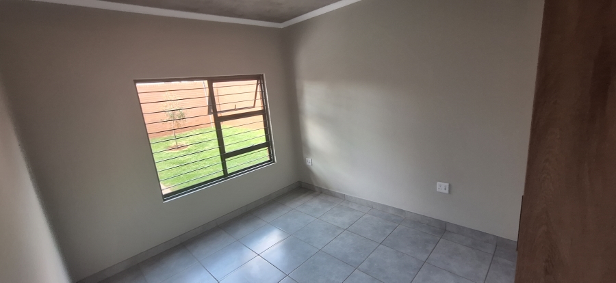 To Let 2 Bedroom Property for Rent in Olympus AH Gauteng