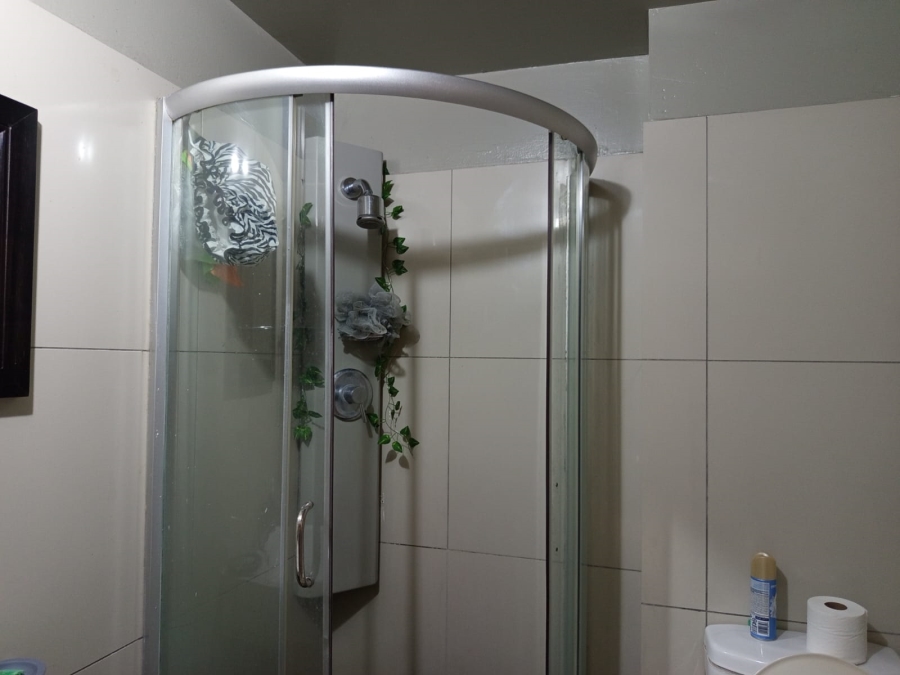 To Let 1 Bedroom Property for Rent in Braamfontein Gauteng