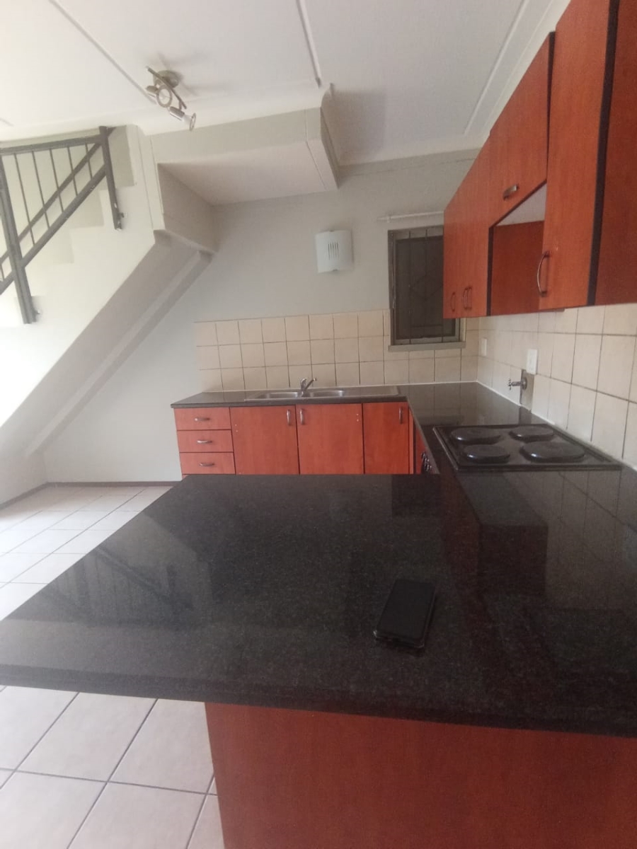 To Let 2 Bedroom Property for Rent in Noordwyk Gauteng