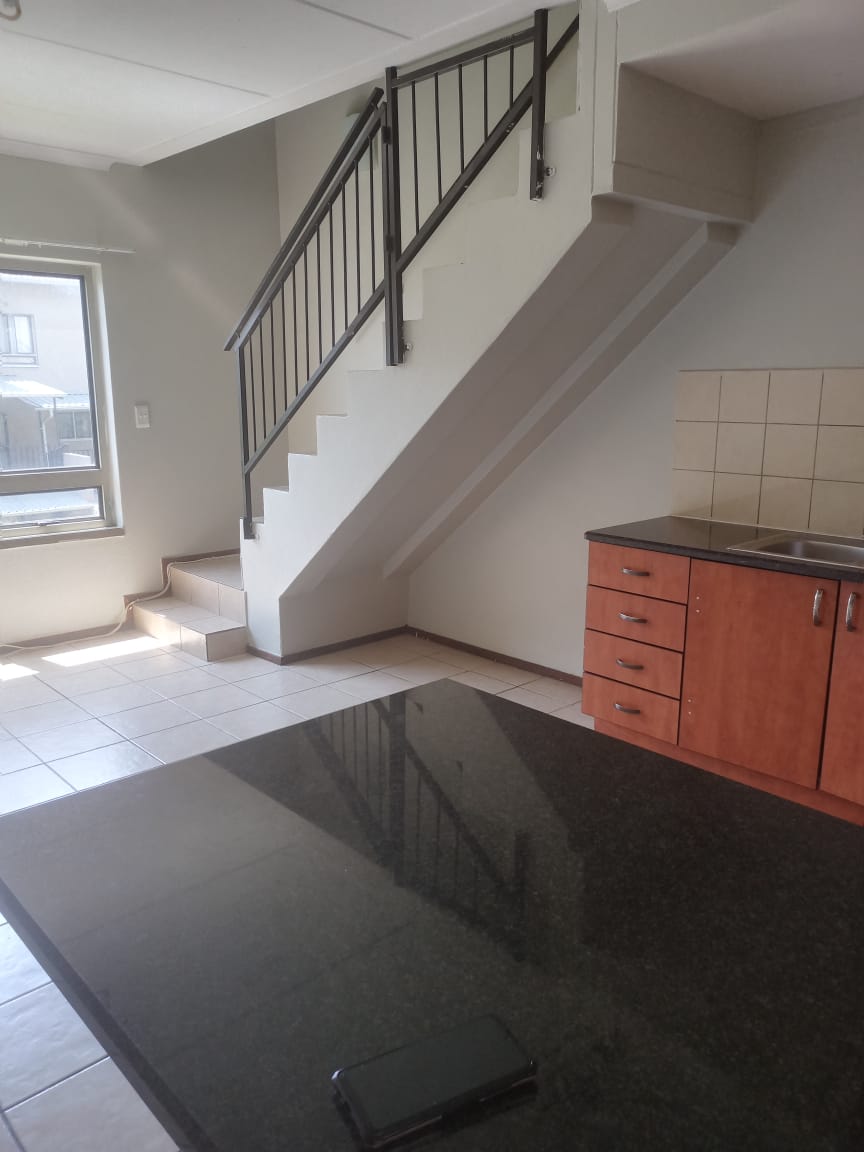 To Let 2 Bedroom Property for Rent in Noordwyk Gauteng