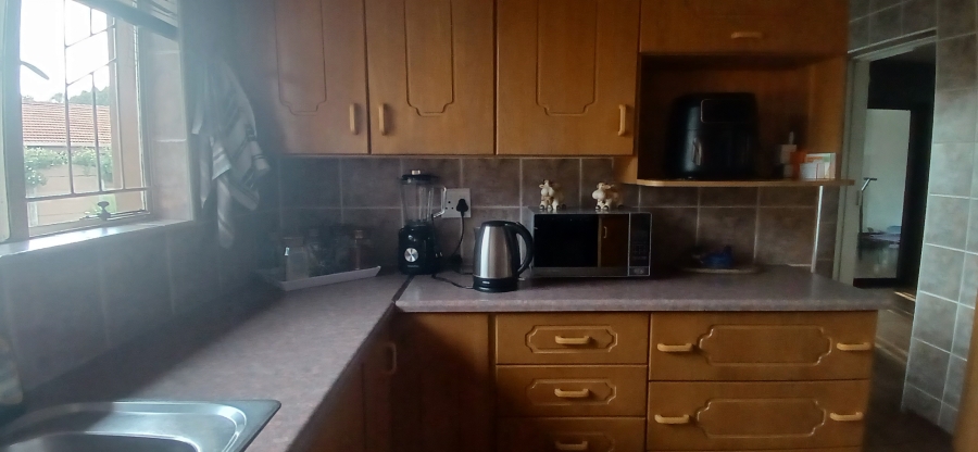 To Let 3 Bedroom Property for Rent in Arcon Park Gauteng