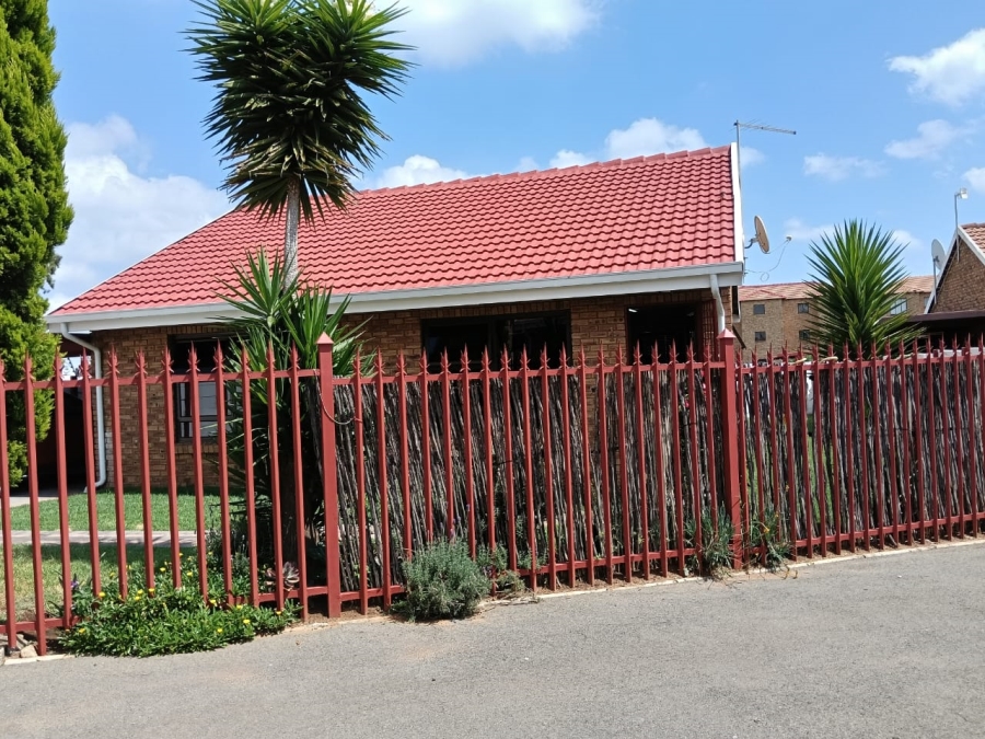 2 Bedroom Property for Sale in Greenhills Ext 3 Gauteng