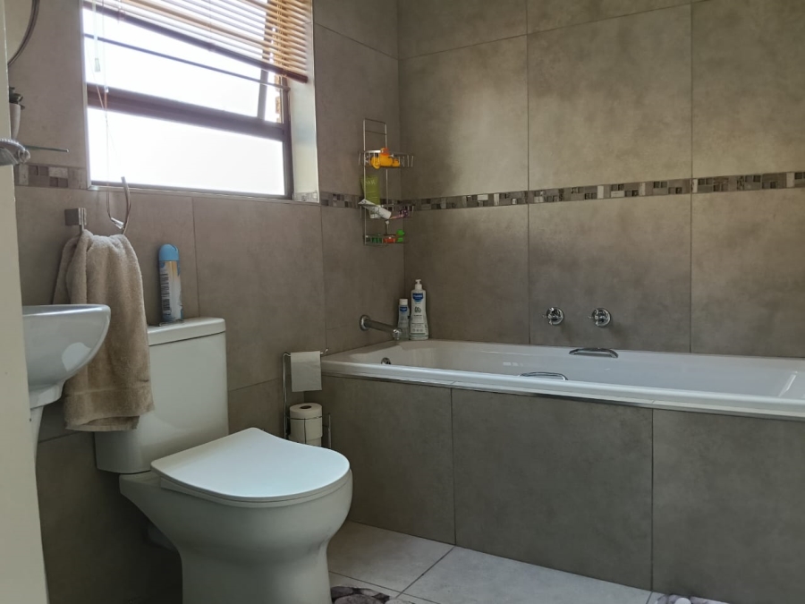 2 Bedroom Property for Sale in Greenhills Ext 3 Gauteng