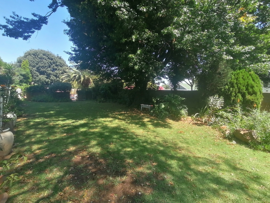 5 Bedroom Property for Sale in Monument Gauteng