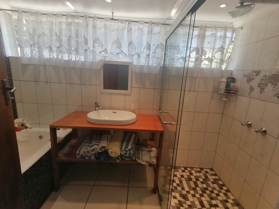 5 Bedroom Property for Sale in Monument Gauteng