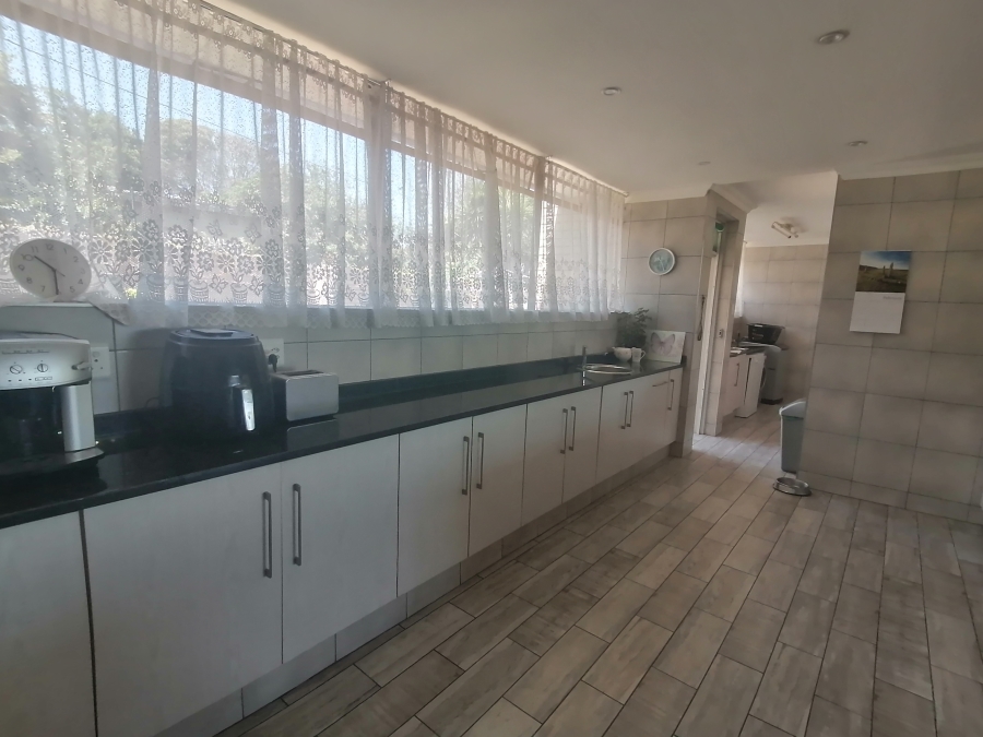 5 Bedroom Property for Sale in Monument Gauteng