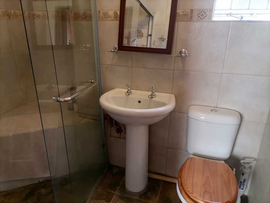 5 Bedroom Property for Sale in Monument Gauteng