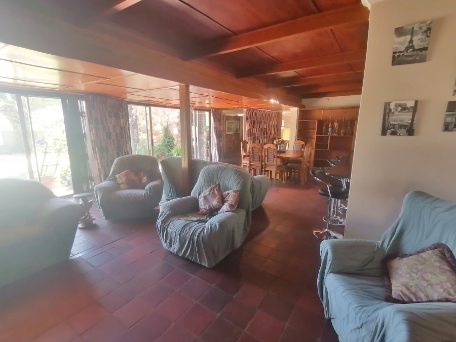5 Bedroom Property for Sale in Monument Gauteng