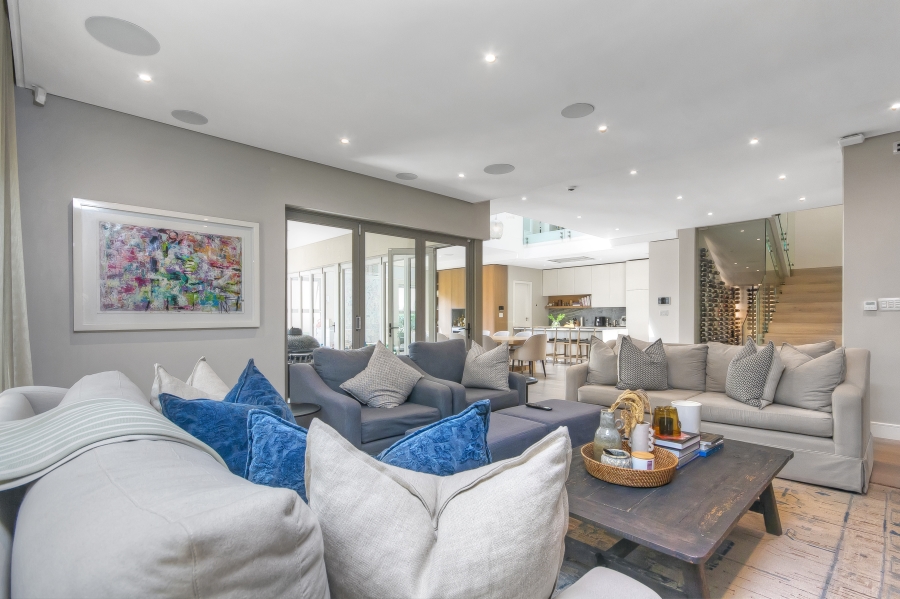 4 Bedroom Property for Sale in Sunset Acres Gauteng