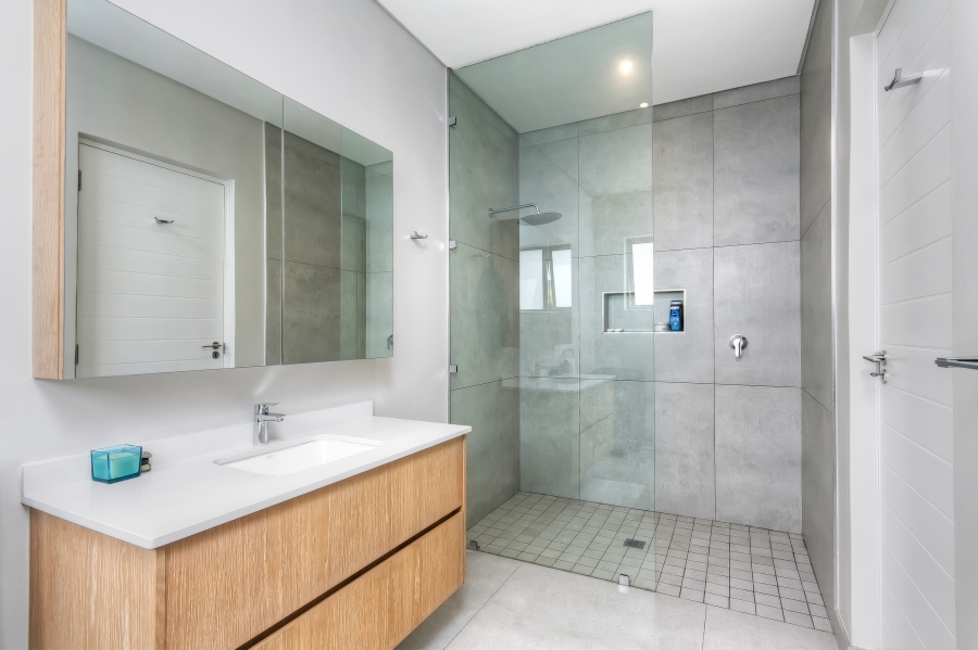 4 Bedroom Property for Sale in Sunset Acres Gauteng