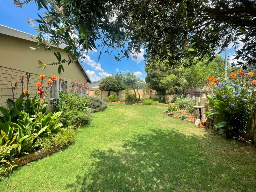 3 Bedroom Property for Sale in Edelweiss Gauteng