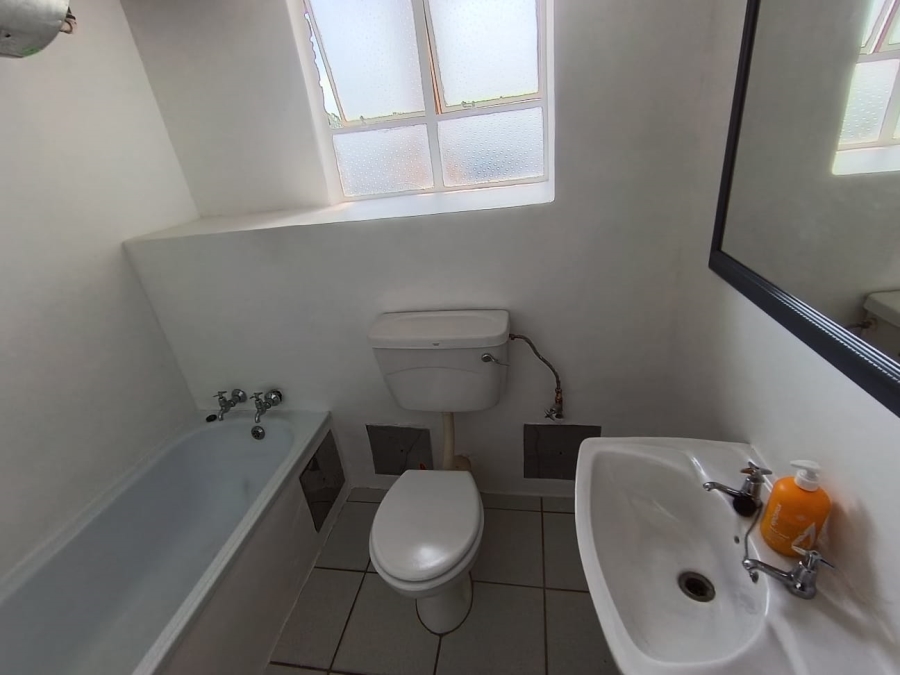 2 Bedroom Property for Sale in Villieria Gauteng