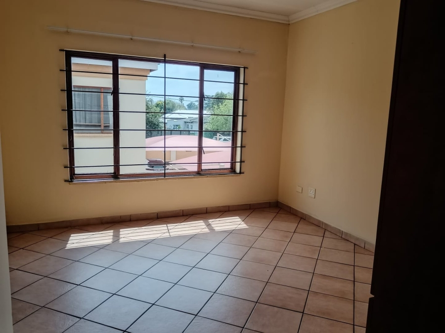 2 Bedroom Property for Sale in Kenleaf Gauteng