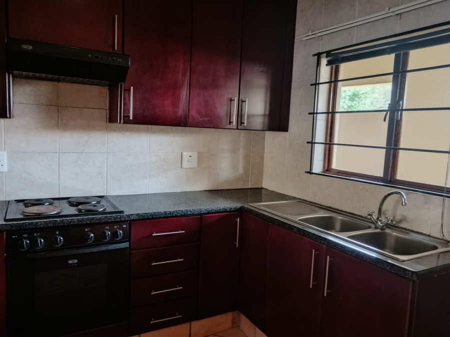 2 Bedroom Property for Sale in Kenleaf Gauteng