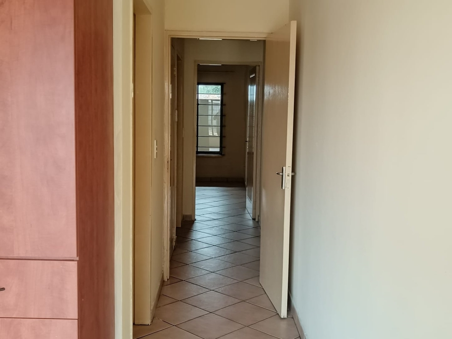 2 Bedroom Property for Sale in Kenleaf Gauteng