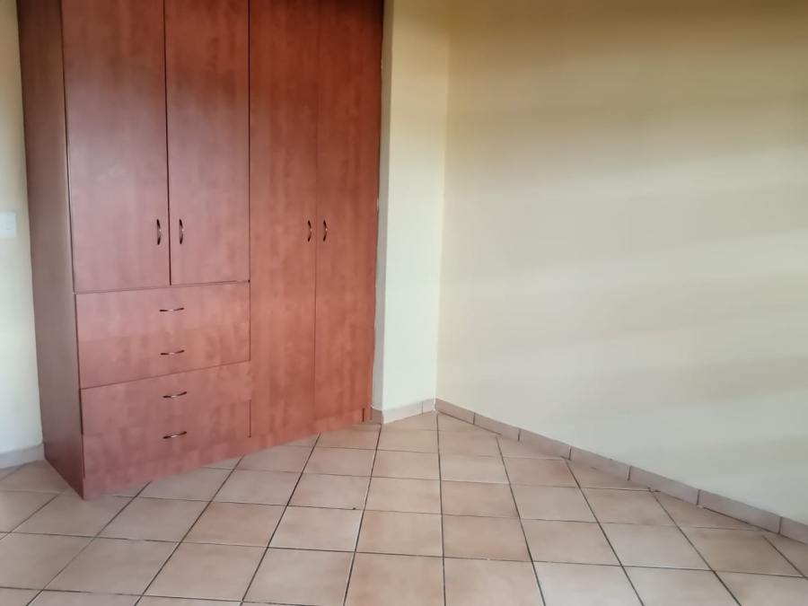 2 Bedroom Property for Sale in Kenleaf Gauteng
