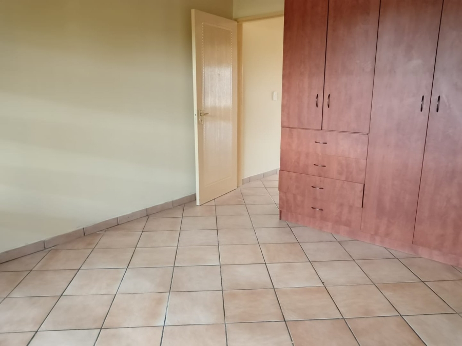 2 Bedroom Property for Sale in Kenleaf Gauteng