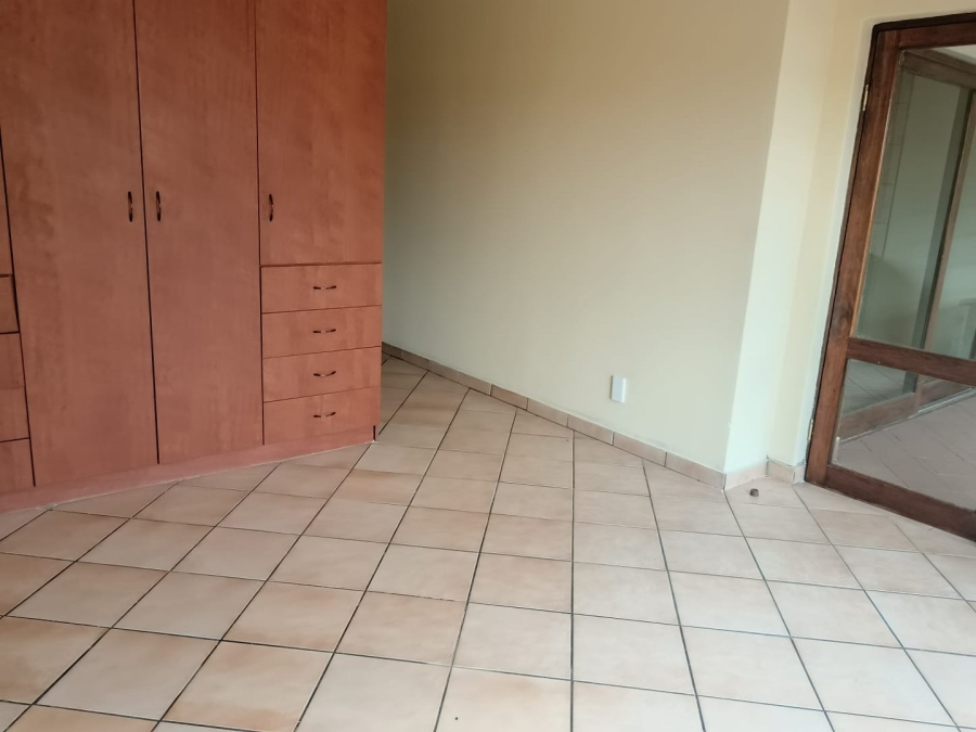 2 Bedroom Property for Sale in Kenleaf Gauteng