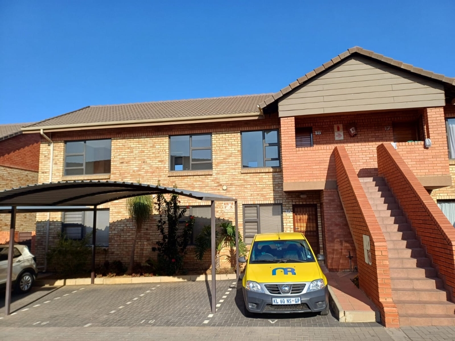 3 Bedroom Property for Sale in Meyersdal Gauteng