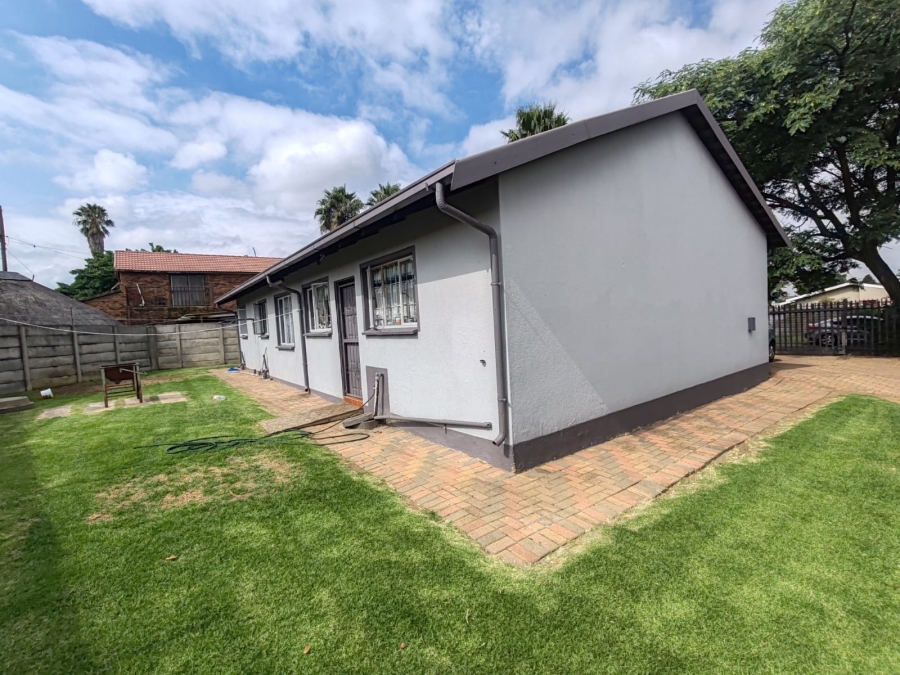 To Let 3 Bedroom Property for Rent in Minnebron Gauteng