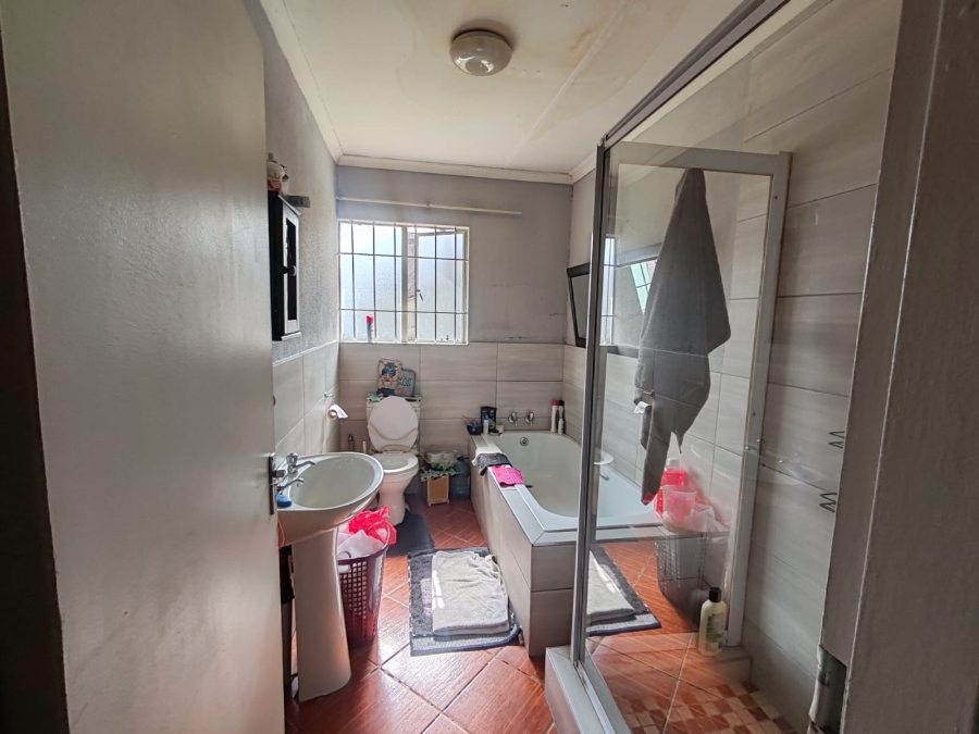 To Let 3 Bedroom Property for Rent in Minnebron Gauteng