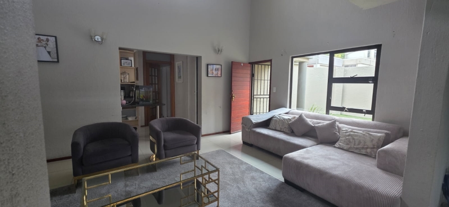 3 Bedroom Property for Sale in Morningside Manor Gauteng