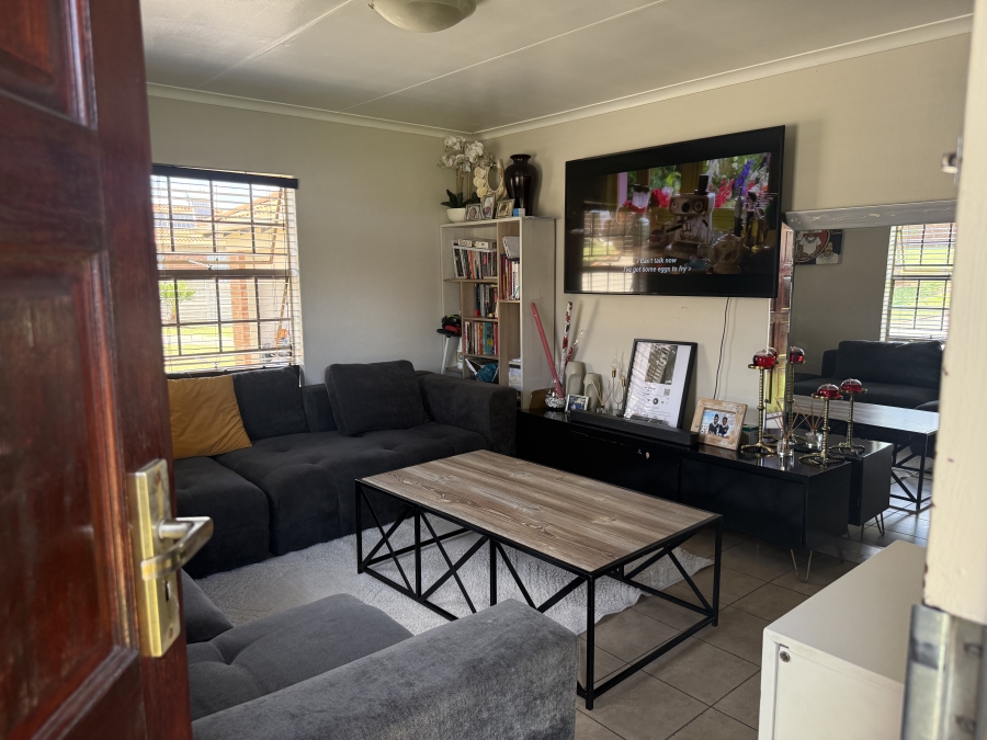 3 Bedroom Property for Sale in Thatch Hill Estate Gauteng
