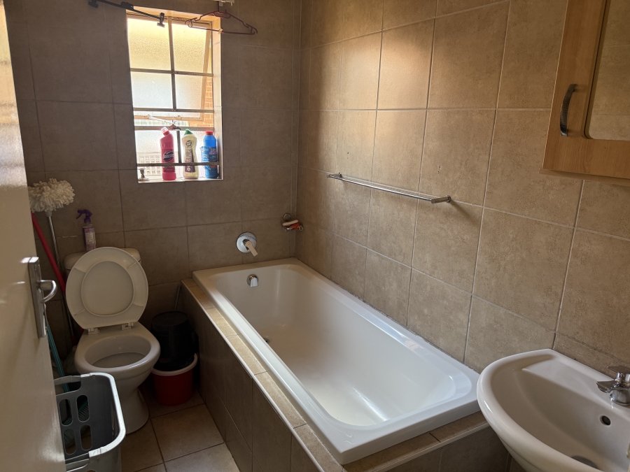 3 Bedroom Property for Sale in Thatch Hill Estate Gauteng