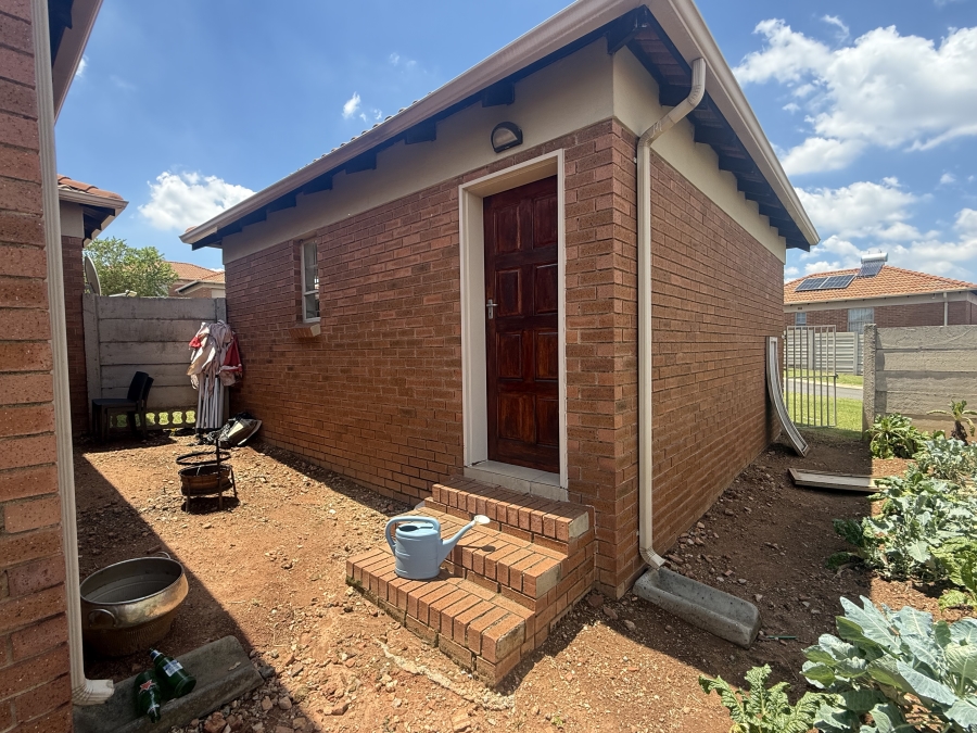 3 Bedroom Property for Sale in Thatch Hill Estate Gauteng