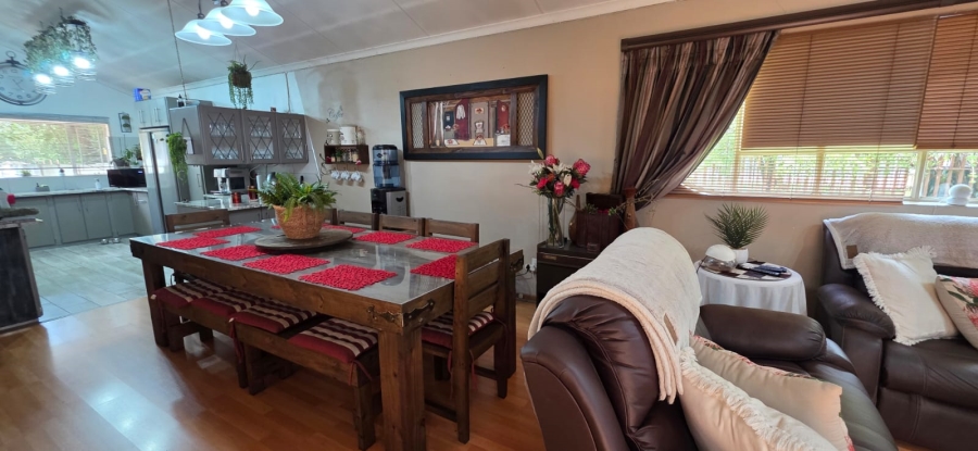 5 Bedroom Property for Sale in Bedworth Park Gauteng