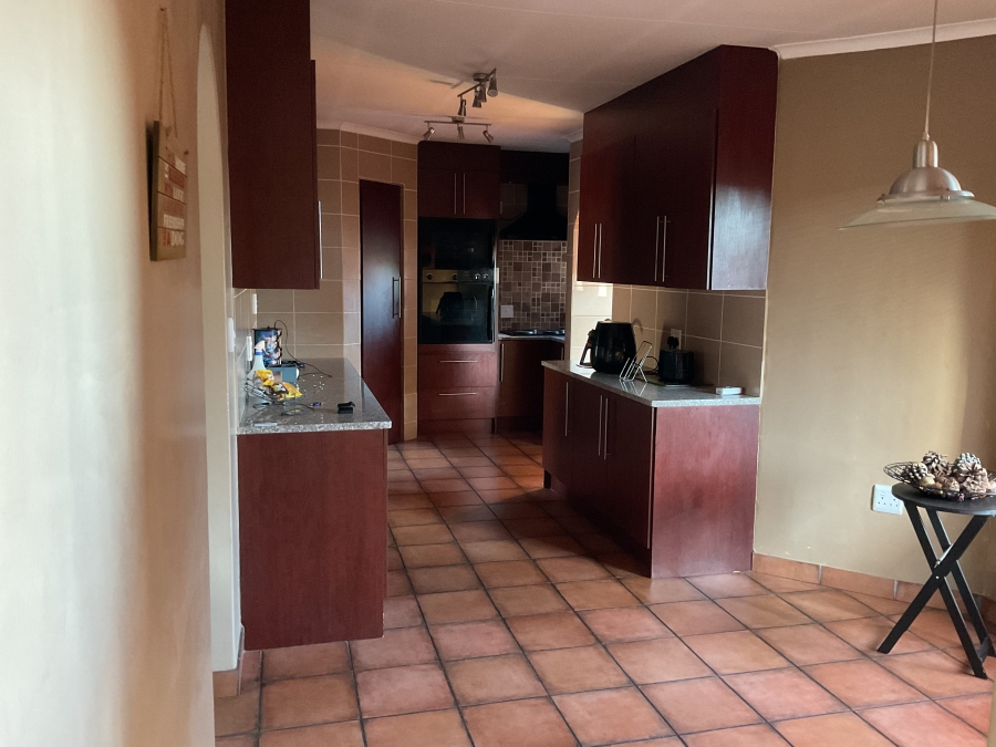 3 Bedroom Property for Sale in Eldoraigne Gauteng