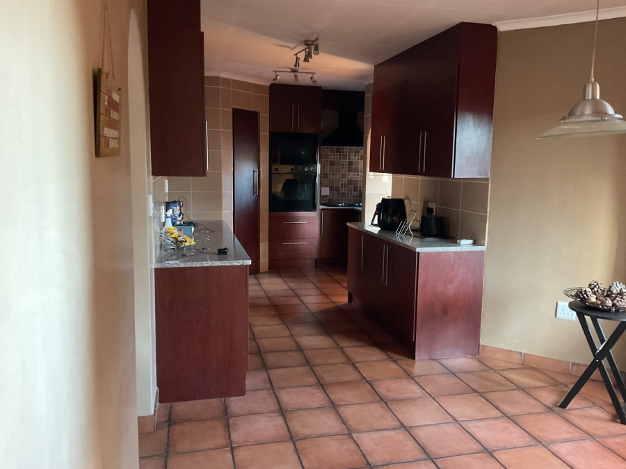 3 Bedroom Property for Sale in Eldoraigne Gauteng
