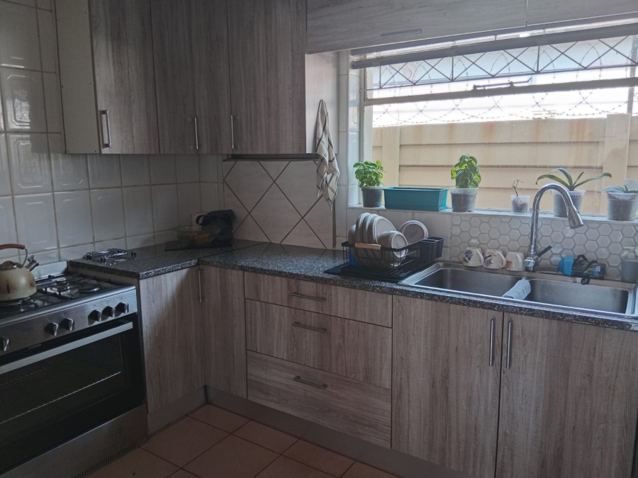 2 Bedroom Property for Sale in Dalview Gauteng