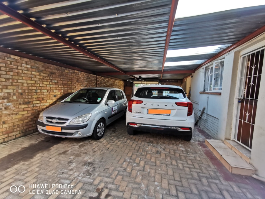 To Let 2 Bedroom Property for Rent in Dalview Gauteng