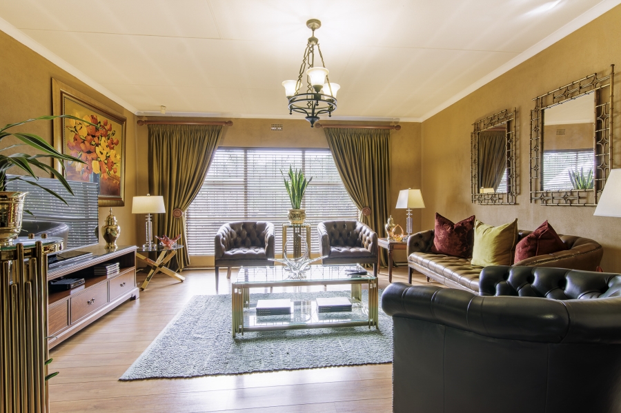 3 Bedroom Property for Sale in Helderkruin Gauteng