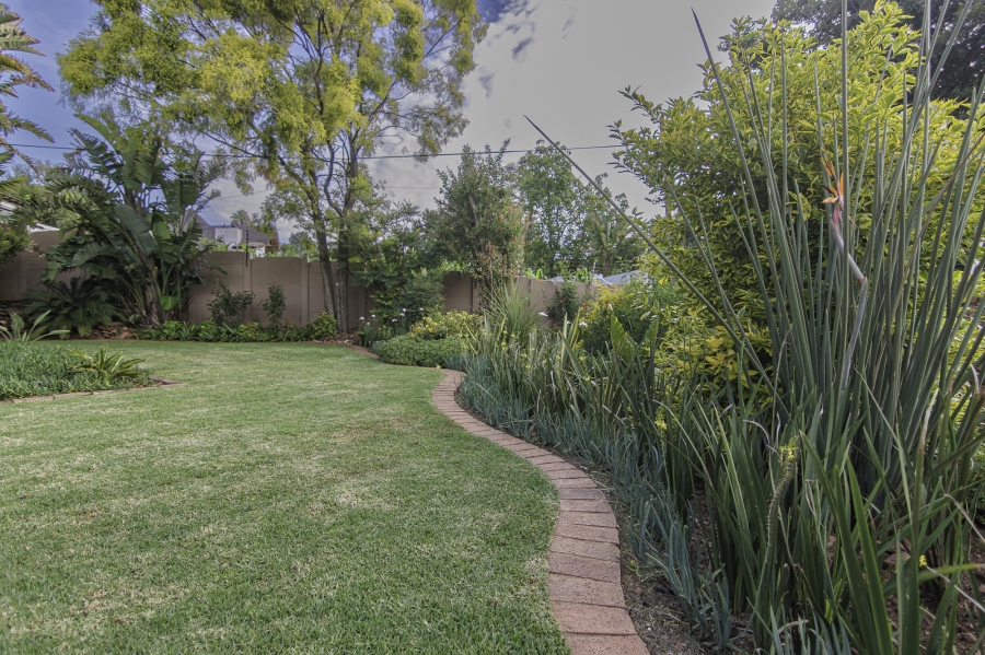 3 Bedroom Property for Sale in Helderkruin Gauteng