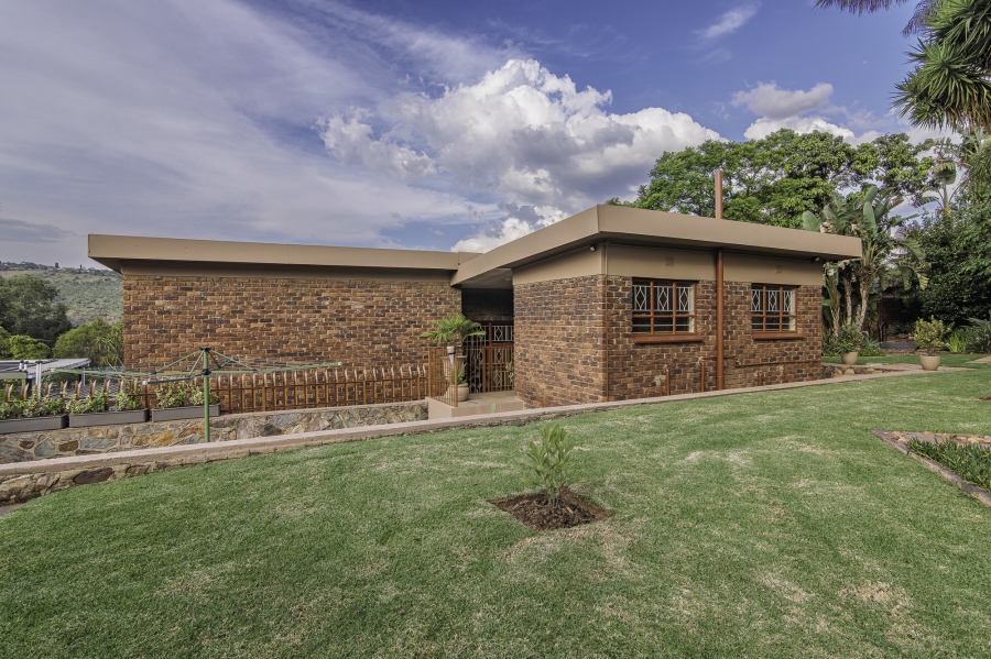 3 Bedroom Property for Sale in Helderkruin Gauteng