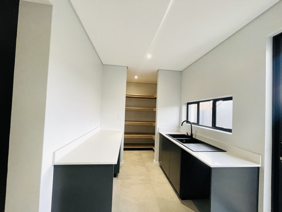 4 Bedroom Property for Sale in Fountainbrook Estate Gauteng