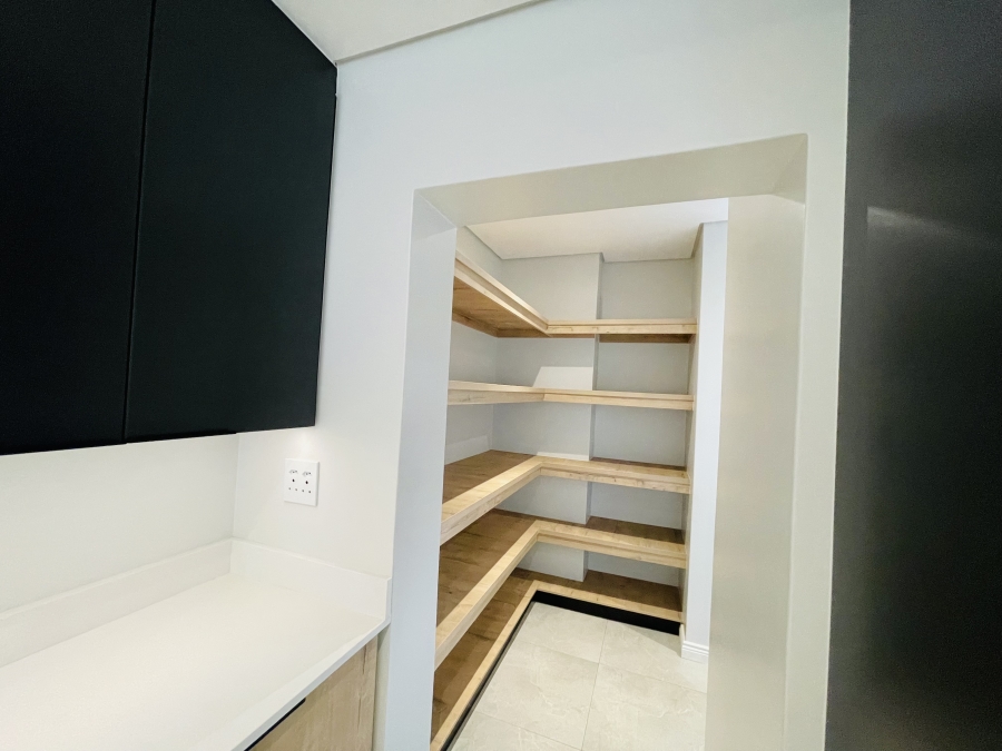 4 Bedroom Property for Sale in Fountainbrook Estate Gauteng