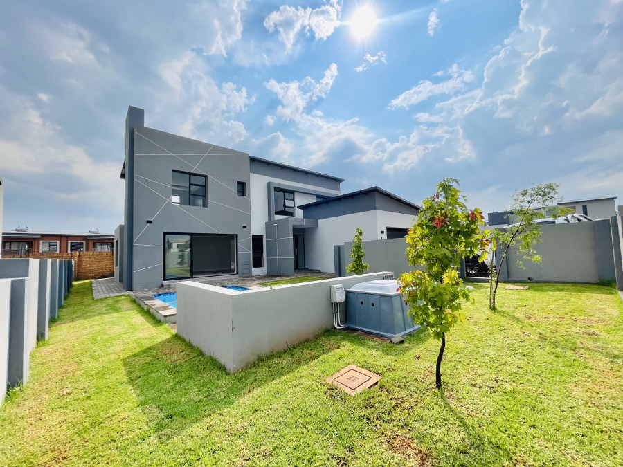 4 Bedroom Property for Sale in Fountainbrook Estate Gauteng