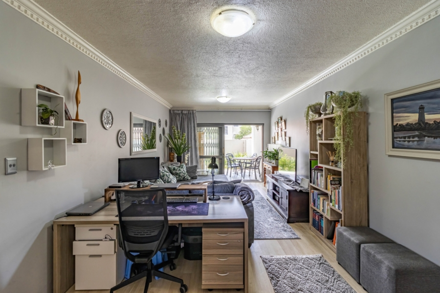 2 Bedroom Property for Sale in Morningside Gauteng