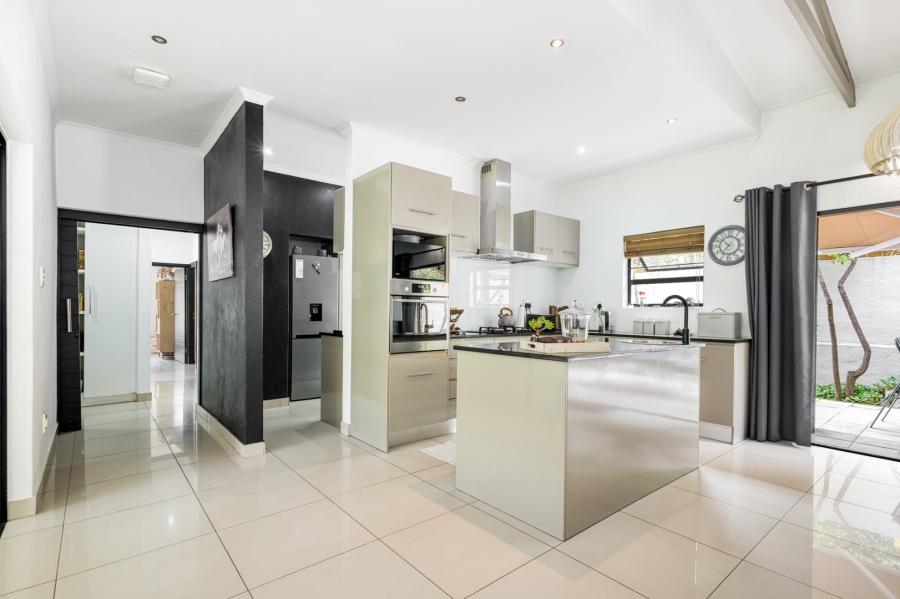 4 Bedroom Property for Sale in Cedar Creek Gauteng